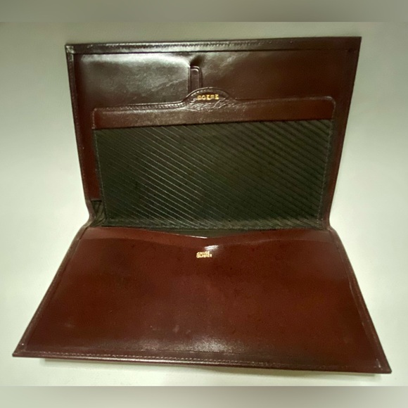 🧳Vintage Unused Prince Gardner
Passport Wallet 🧳✨#PRINCE - Picture 2 of 14